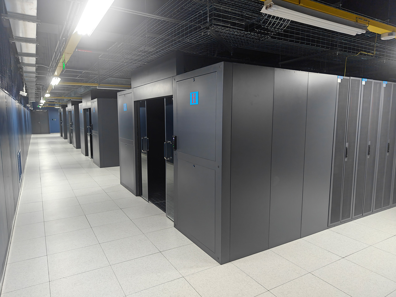 Vantagens das salas de informática modulares