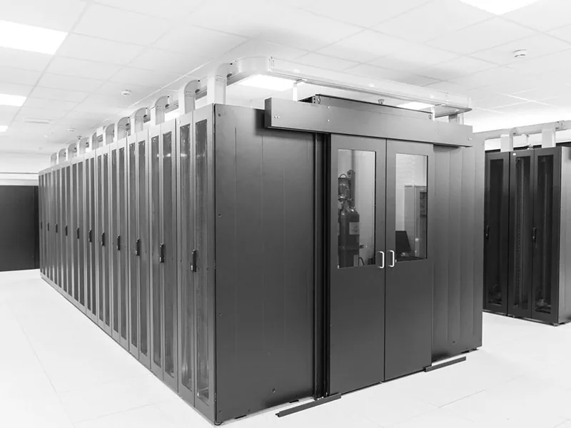 Gabinete fechado para corredor frio