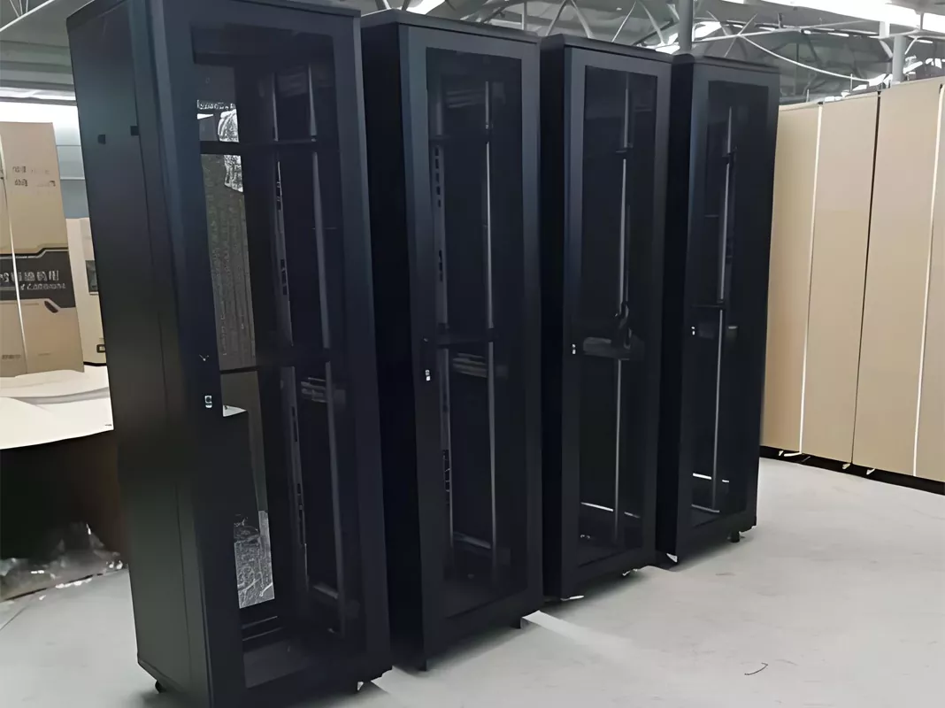 Gabinete de rede para sala de informática